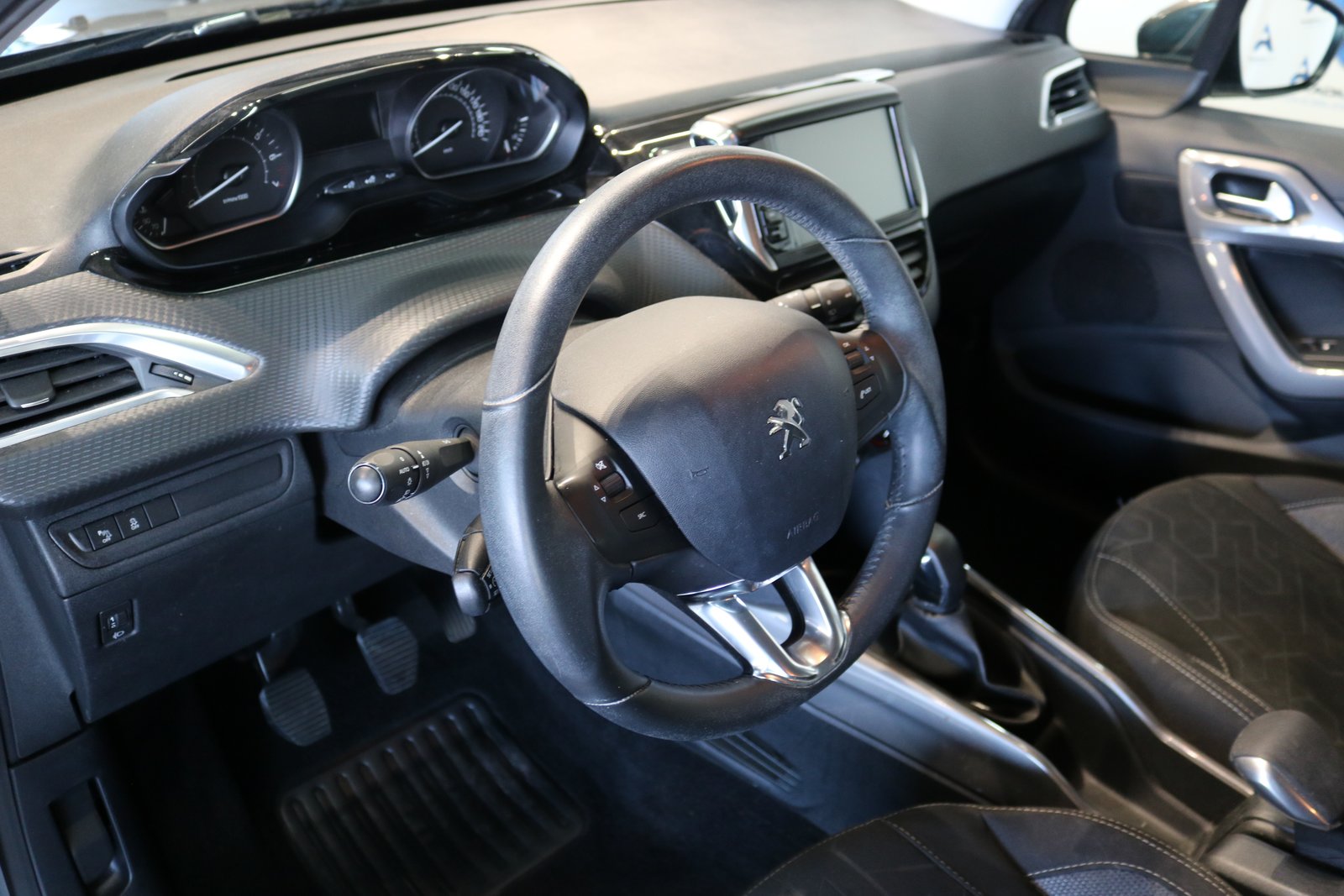 PEUGEOT 2008 1.2 PureTech Active, Benzina, Occasioni / Usate, Manuale - 7