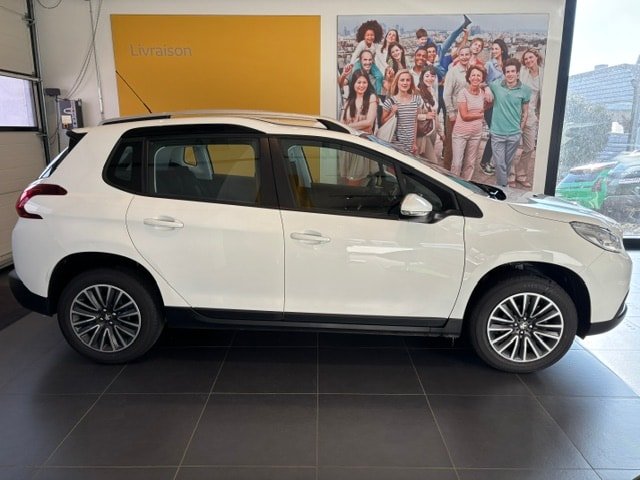 PEUGEOT 2008 1.2 PureTech Allure, Benzina, Occasioni / Usate, Manuale - 2