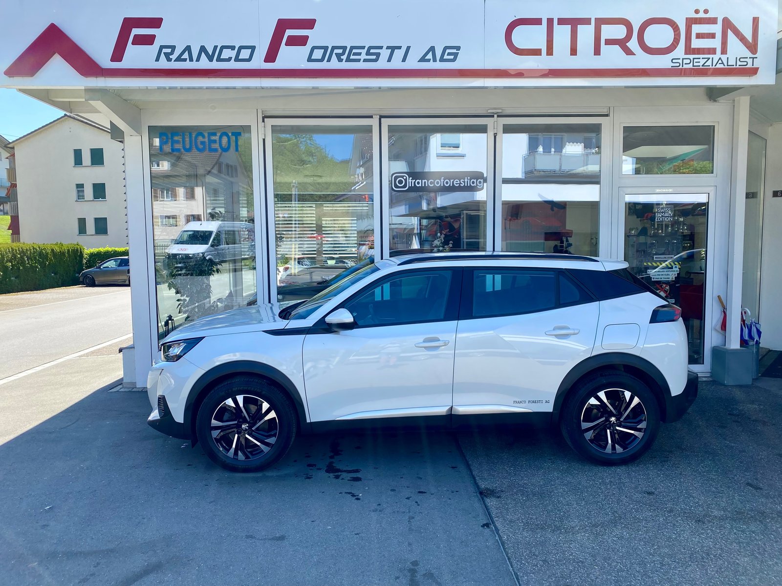 PEUGEOT 2008 e Allure