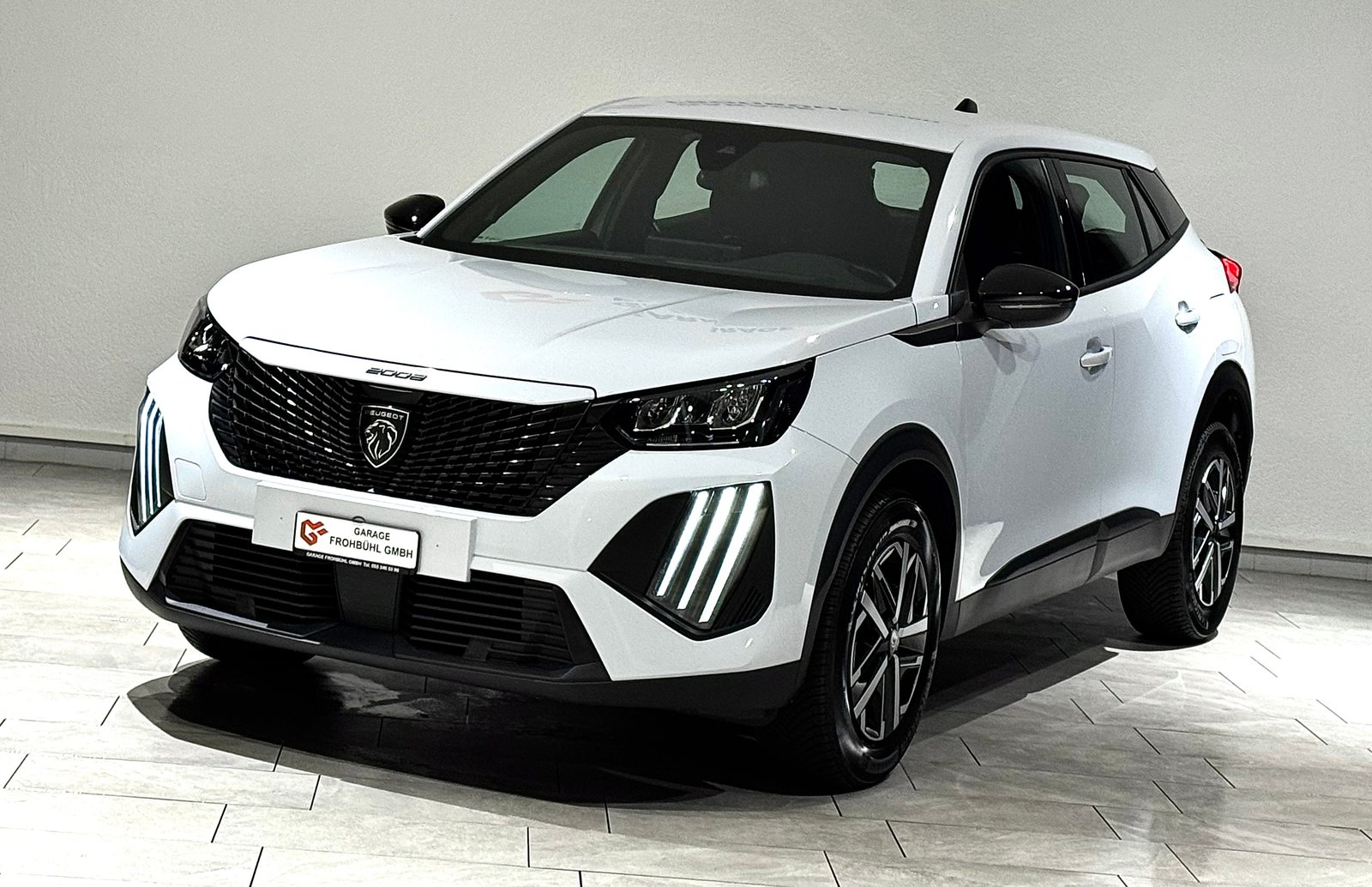 PEUGEOT 2008 1.2 PureTech Active Pack CH 1.Hand