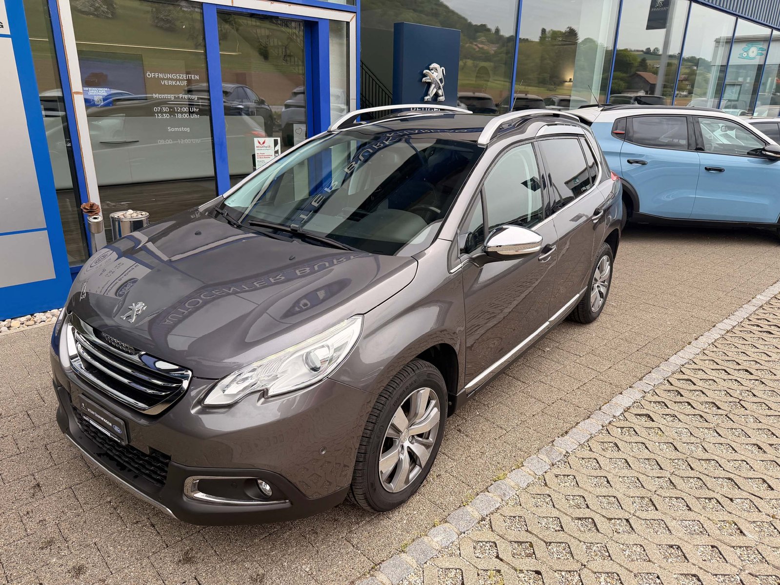PEUGEOT 2008 1.6 VTi Allure, Essence, Occasion / Utilisé, Automatique - 2