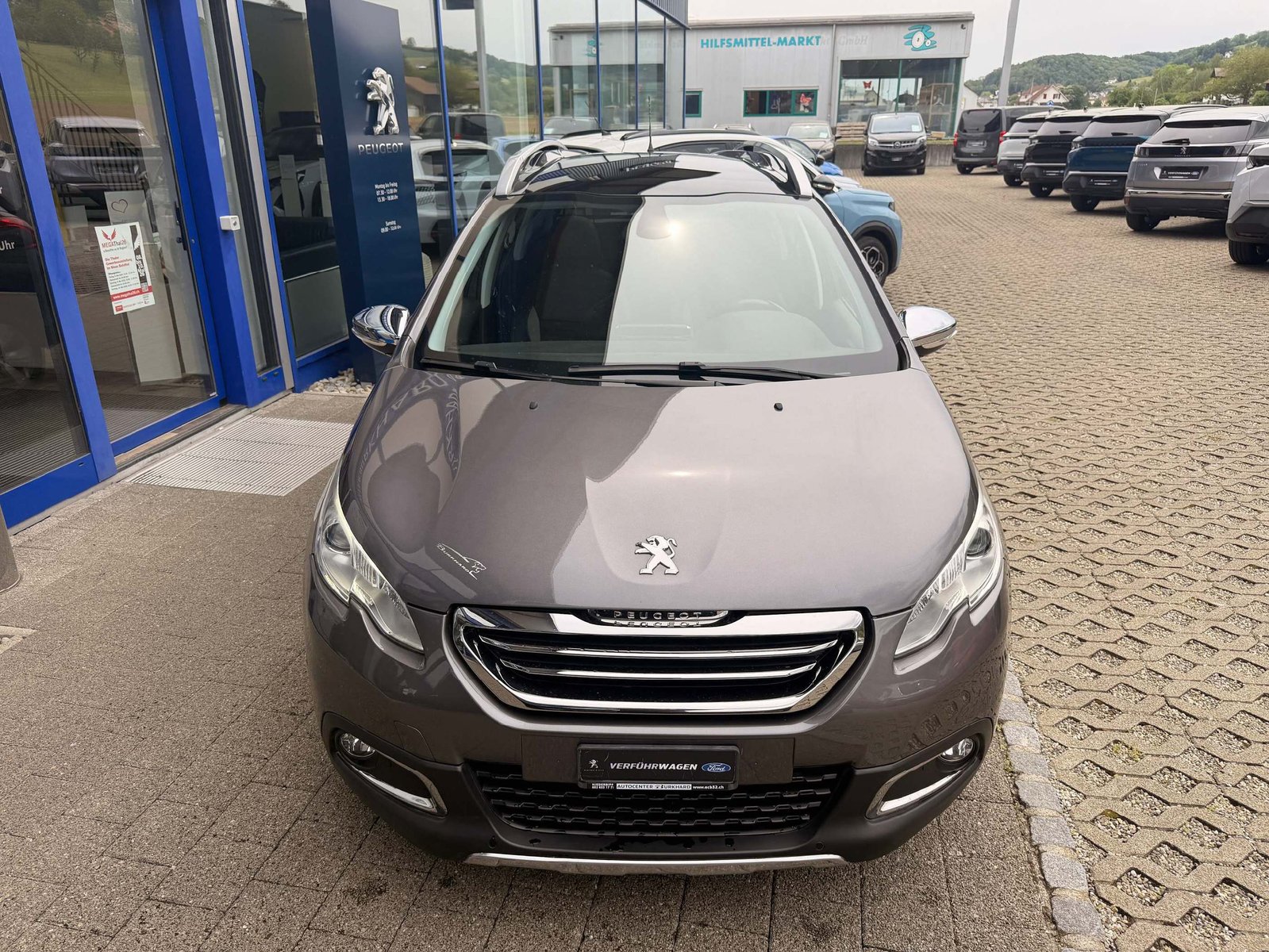 PEUGEOT 2008 1.6 VTi Allure, Essence, Occasion / Utilisé, Automatique - 3