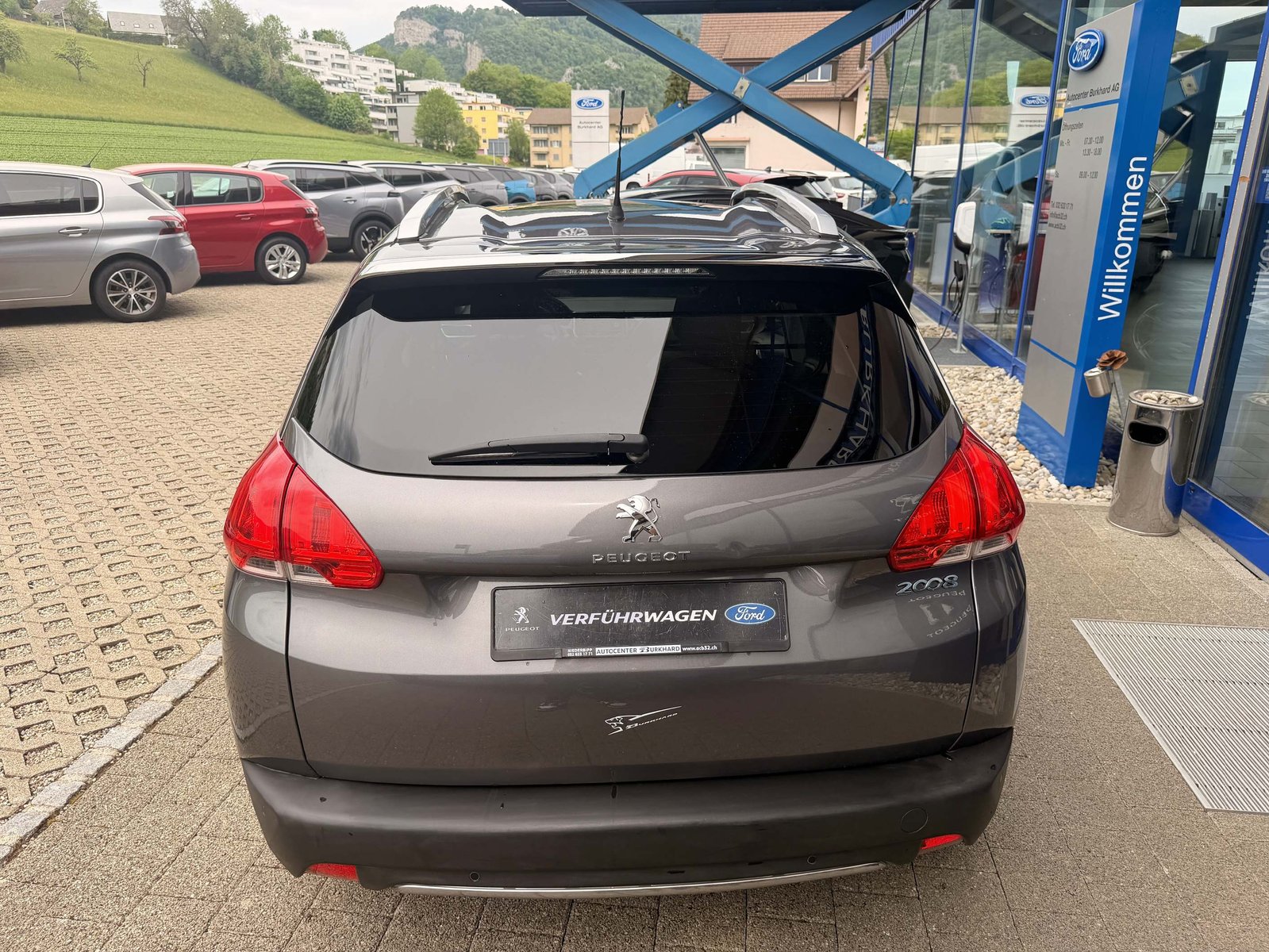 PEUGEOT 2008 1.6 VTi Allure, Essence, Occasion / Utilisé, Automatique - 6