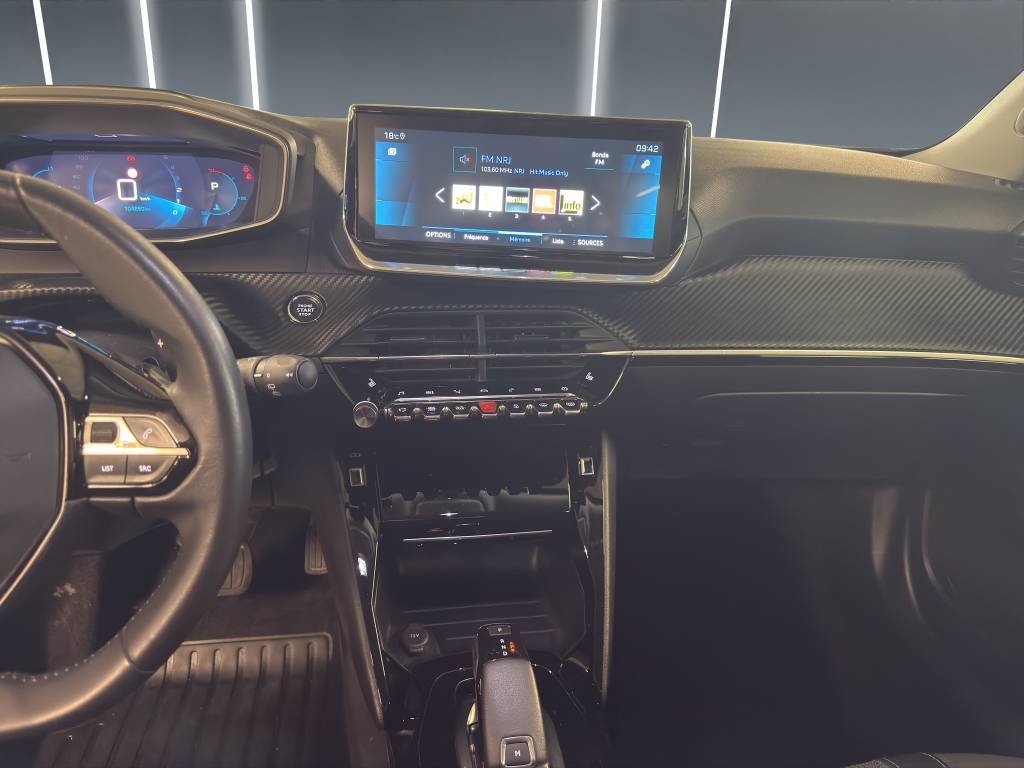 PEUGEOT 2008 1.2 PureTech Allure Pack EAT8, Essence, Occasion / Utilisé, Automatique - 7
