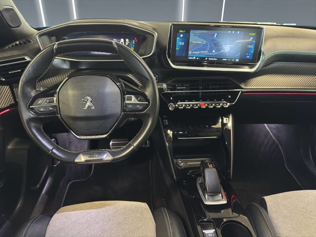 PEUGEOT 2008 e GT //Navigation/Régulateur de vitesse/Camér, Electric, Second hand / Used, Automatic - 6