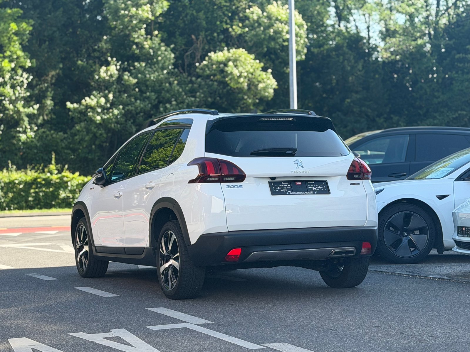 PEUGEOT 2008 1.2 PureTech GT Line, Benzin, Occasion / Gebraucht, Handschaltung - 5