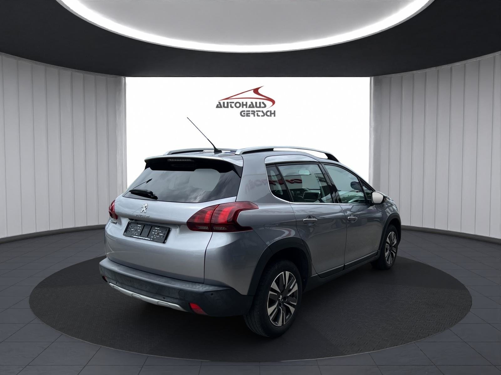 PEUGEOT 2008 1.2 PureTech 110 Allure S/S, Essence, Occasion / Utilisé, Automatique - 4