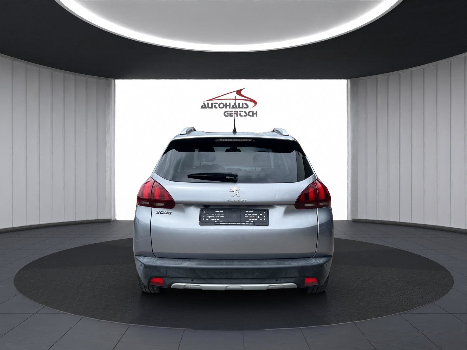PEUGEOT 2008 1.2 PureTech 110 Allure S/S, Essence, Occasion / Utilisé, Automatique - 5