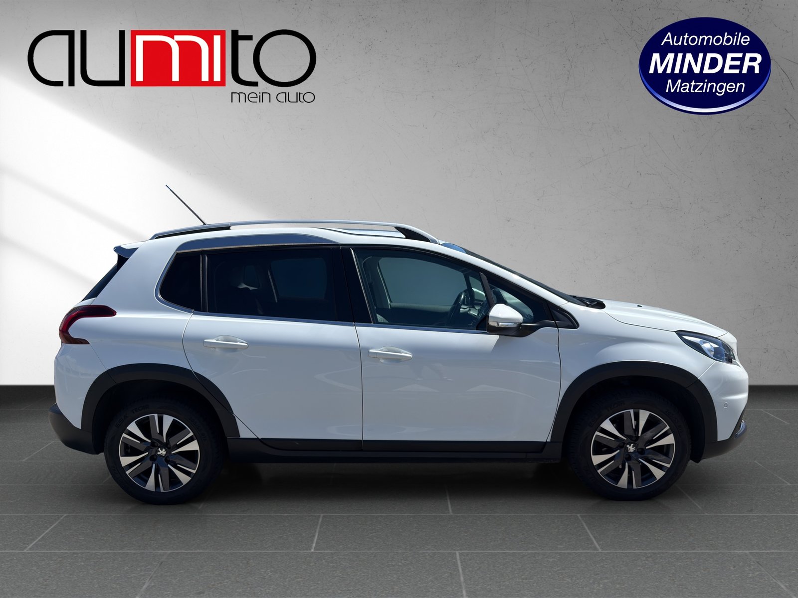 PEUGEOT 2008 1.2 PureTech GT Line, Benzin, Occasion / Gebraucht, Handschaltung - 2