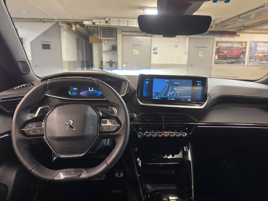 PEUGEOT 2008 1.2 PureTech 130 GT, Essence, Occasion / Utilisé, Automatique - 7