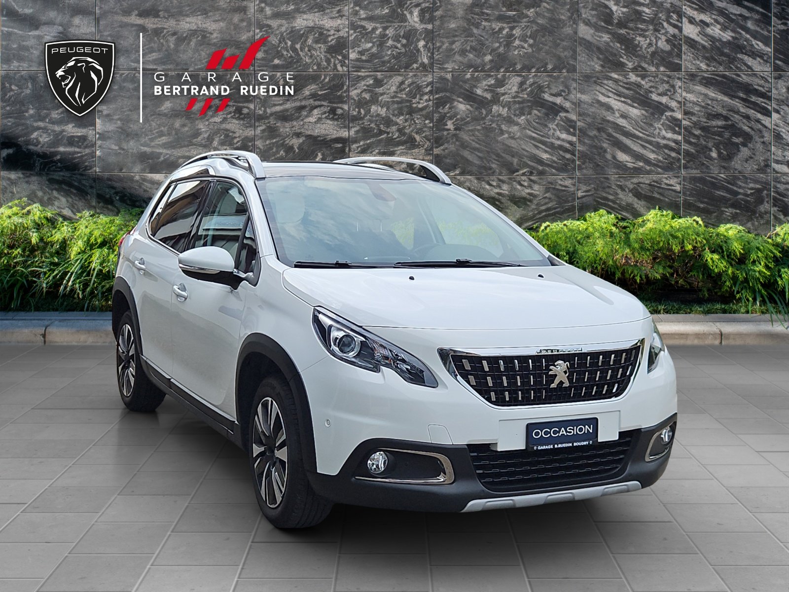 PEUGEOT 2008 1.2 PureTech Allure EAT6, Petrol, Second hand / Used, Automatic - 6
