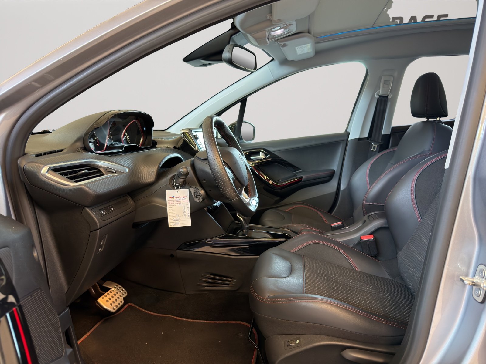 PEUGEOT 2008 1.2 PureTech GT Line, Essence, Occasion / Utilisé, Automatique - 5