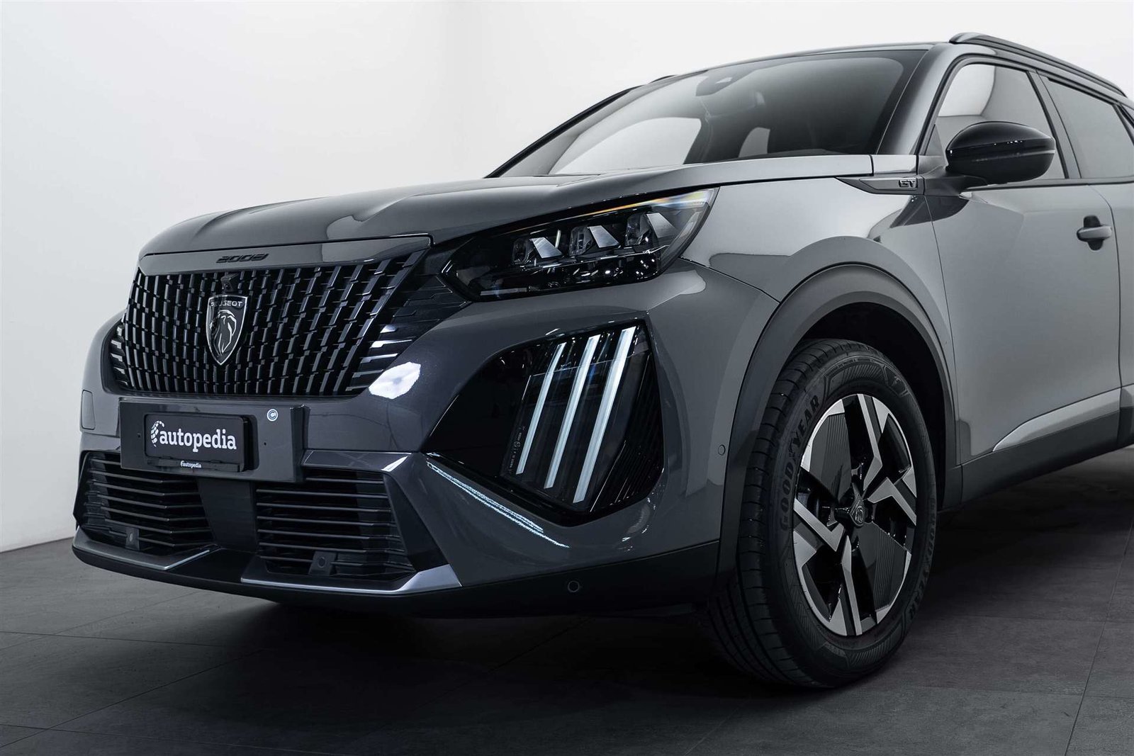 PEUGEOT 2008 1.2 PureTech GT Automat, Benzina, Occasioni / Usate, Automatico - 2