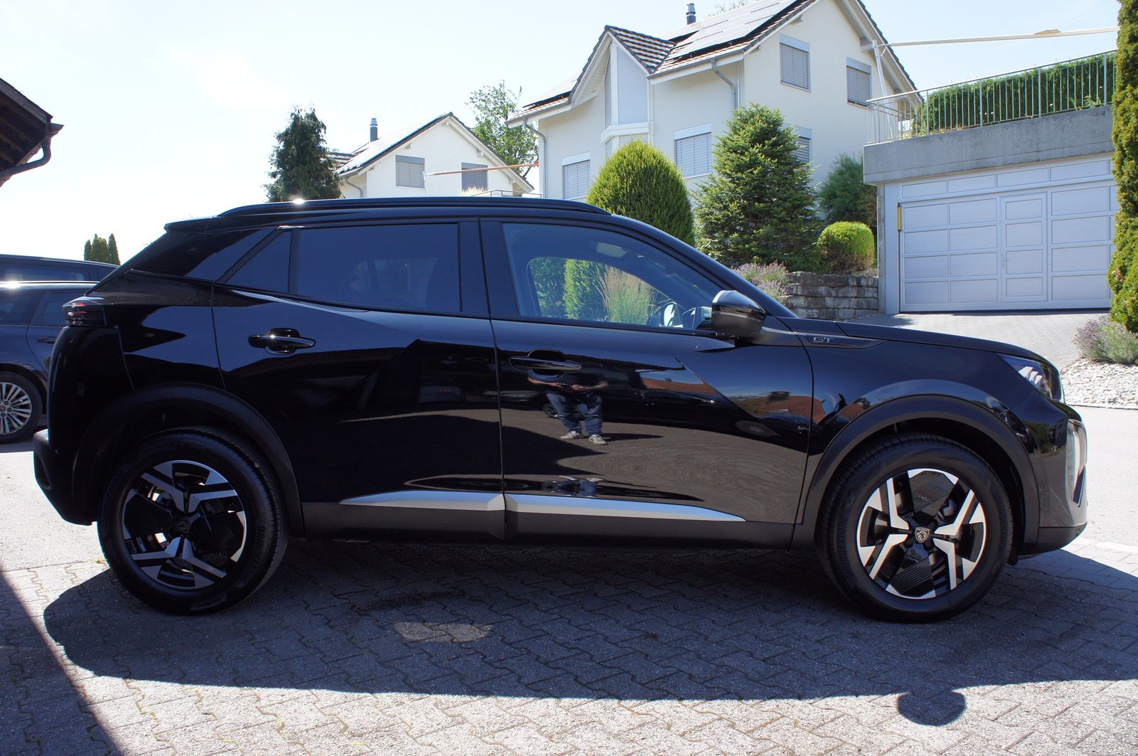 PEUGEOT 2008 1.2 Hybrid 145 MHEV GT, Mild-Hybrid Petrol/Electric, Second hand / Used, Automatic - 5