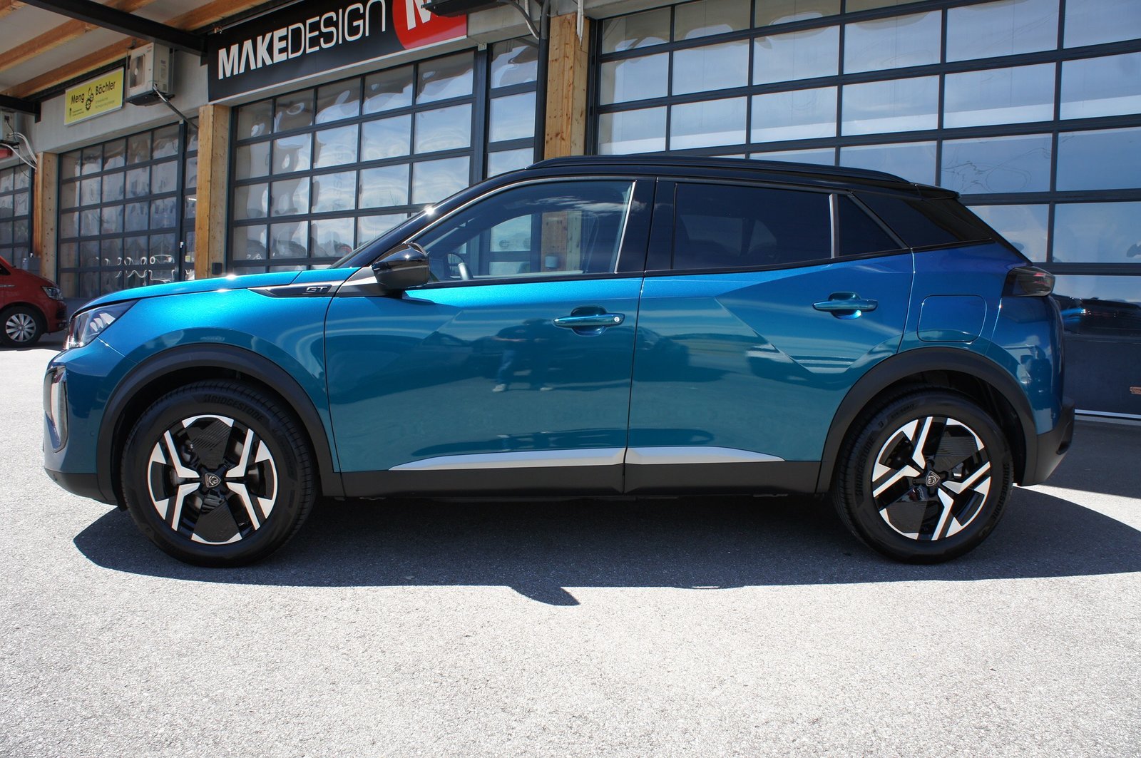 PEUGEOT 2008 1.2 Hybrid 145 MHEV GT, Mild-Hybrid Petrol/Electric, Second hand / Used, Automatic - 2