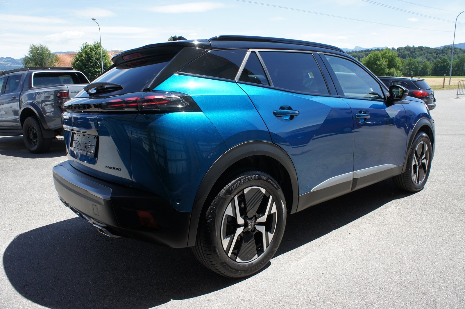 PEUGEOT 2008 1.2 Hybrid 145 MHEV GT, Mild-Hybrid Petrol/Electric, Second hand / Used, Automatic - 5