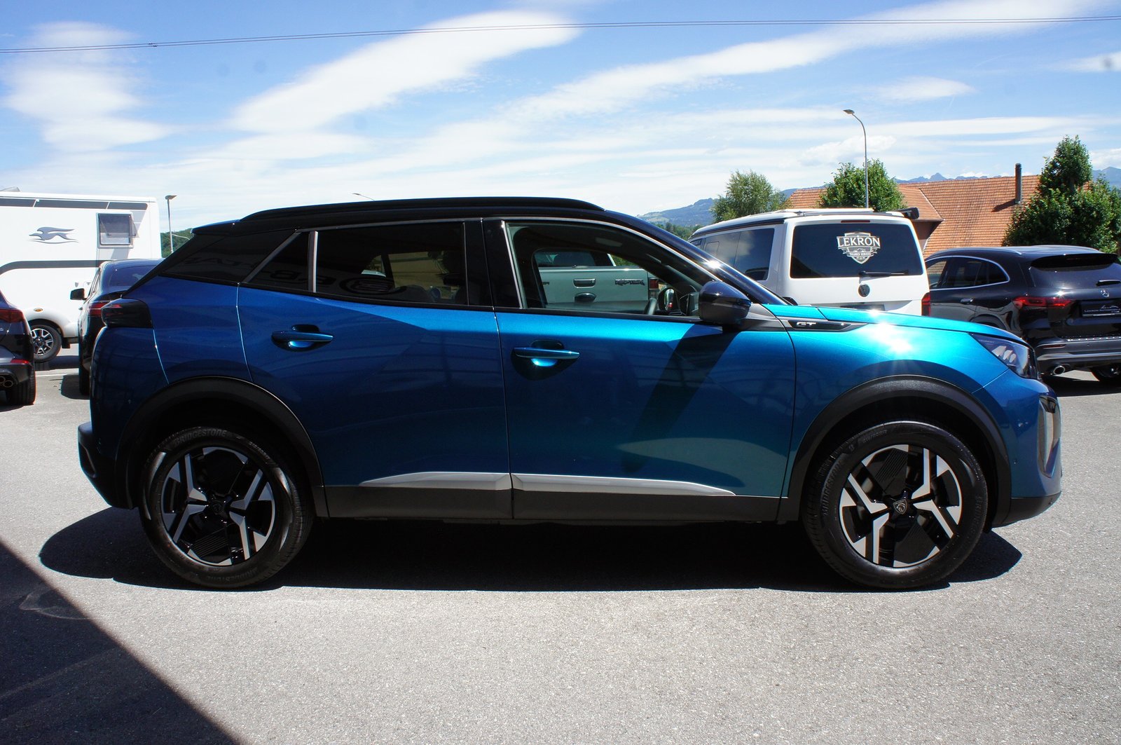 PEUGEOT 2008 1.2 Hybrid 145 MHEV GT, Mild-Hybrid Petrol/Electric, Second hand / Used, Automatic - 6