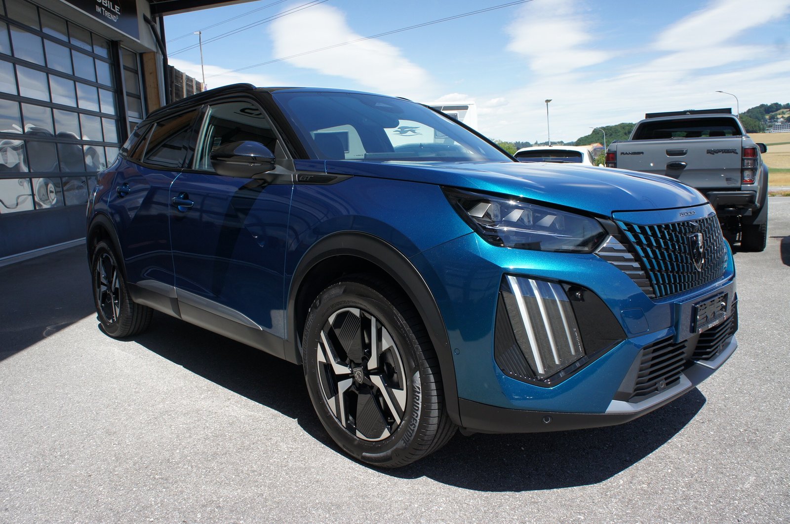 PEUGEOT 2008 1.2 Hybrid 145 MHEV GT, Mild-Hybrid Petrol/Electric, Second hand / Used, Automatic - 7