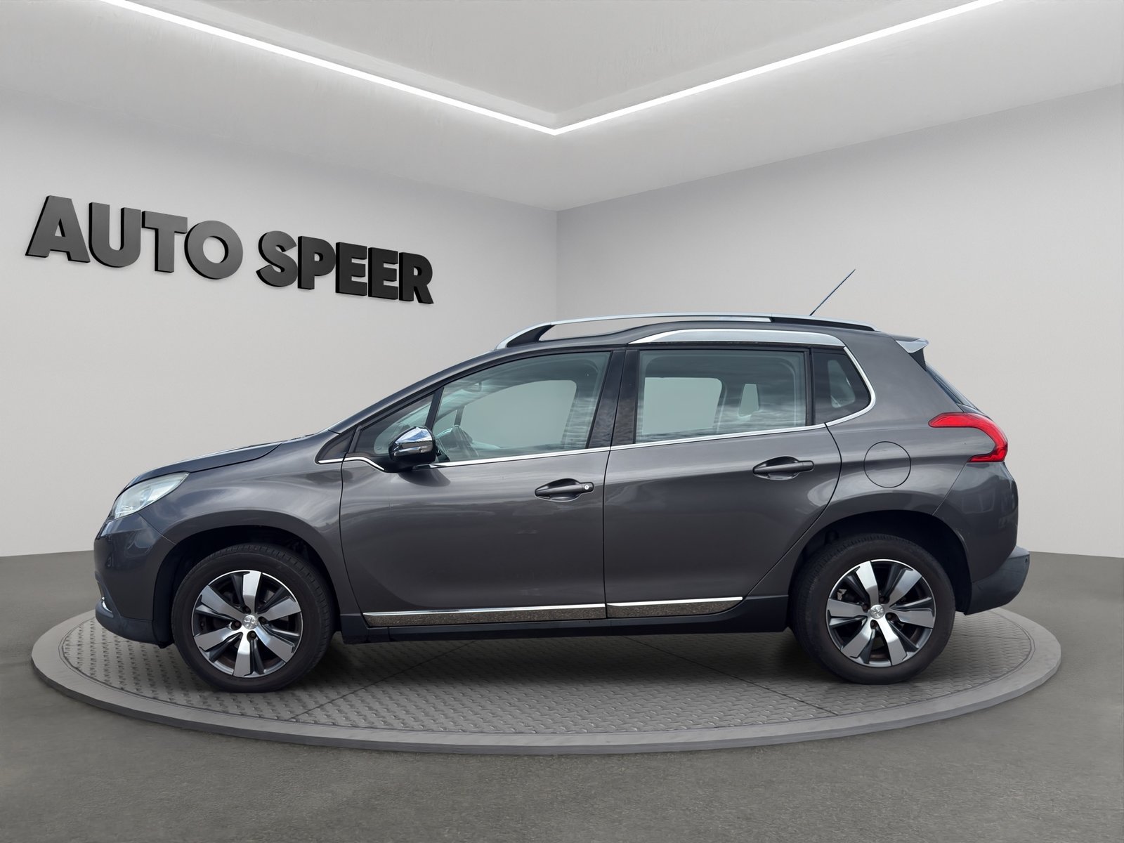 PEUGEOT 2008 1.6 e-HDi 115 Allure, Diesel, Second hand / Used, Manual - 2