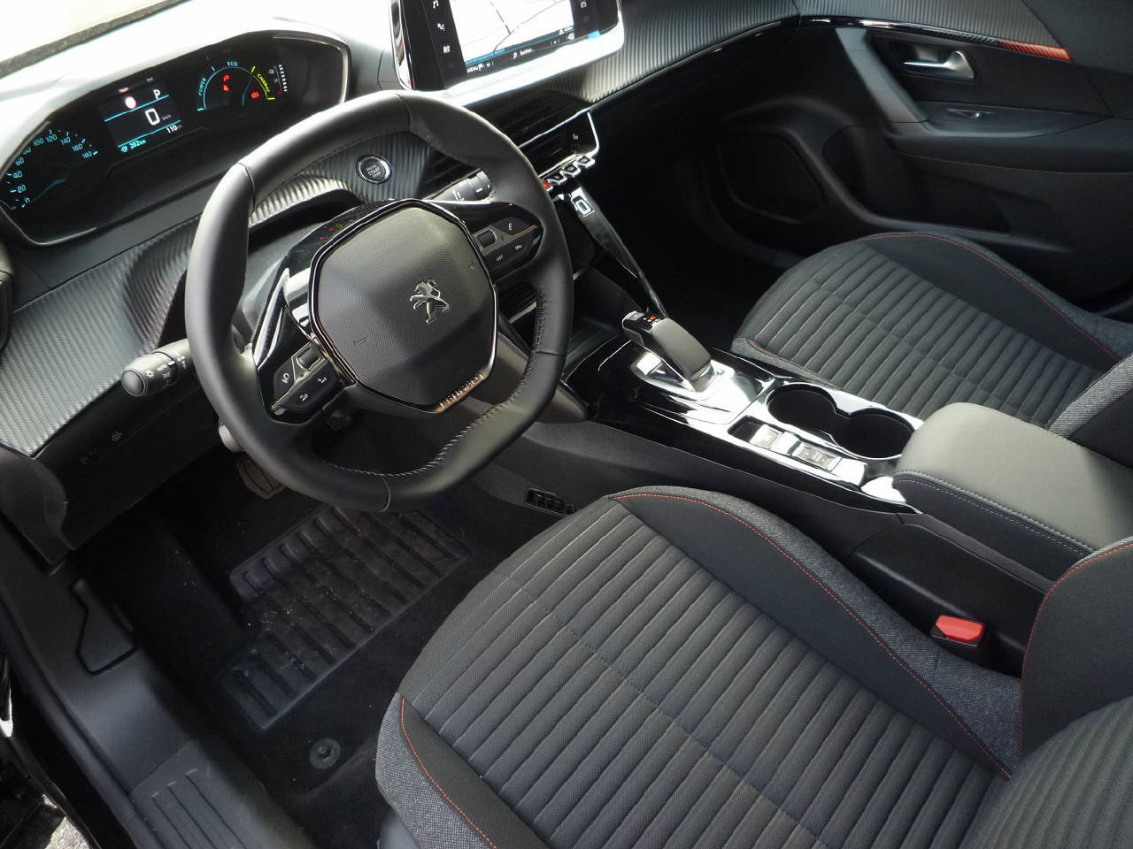 PEUGEOT 2008 e-Active (ex Demo), Électrique, Occasion / Utilisé, Automatique - 6