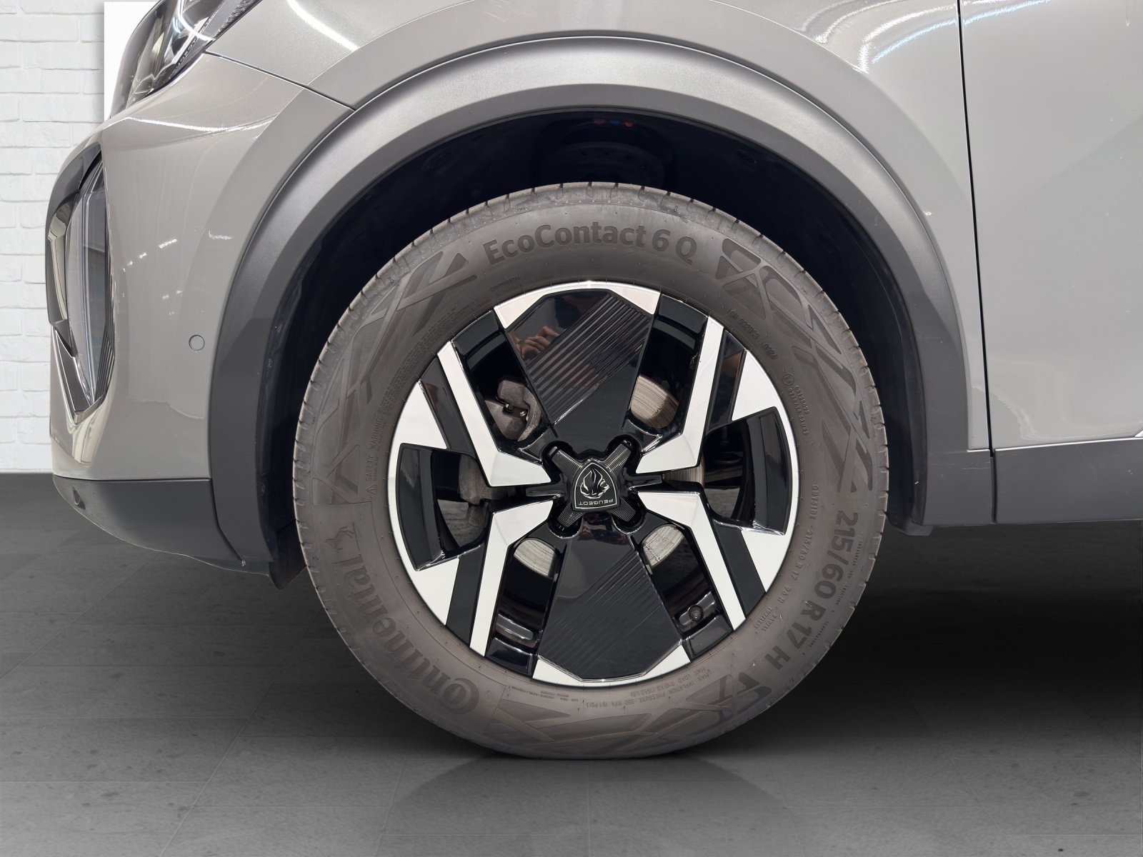 PEUGEOT 2008 1.2 PureTech 130 Allure, Essence, Occasion / Utilisé, Automatique - 6