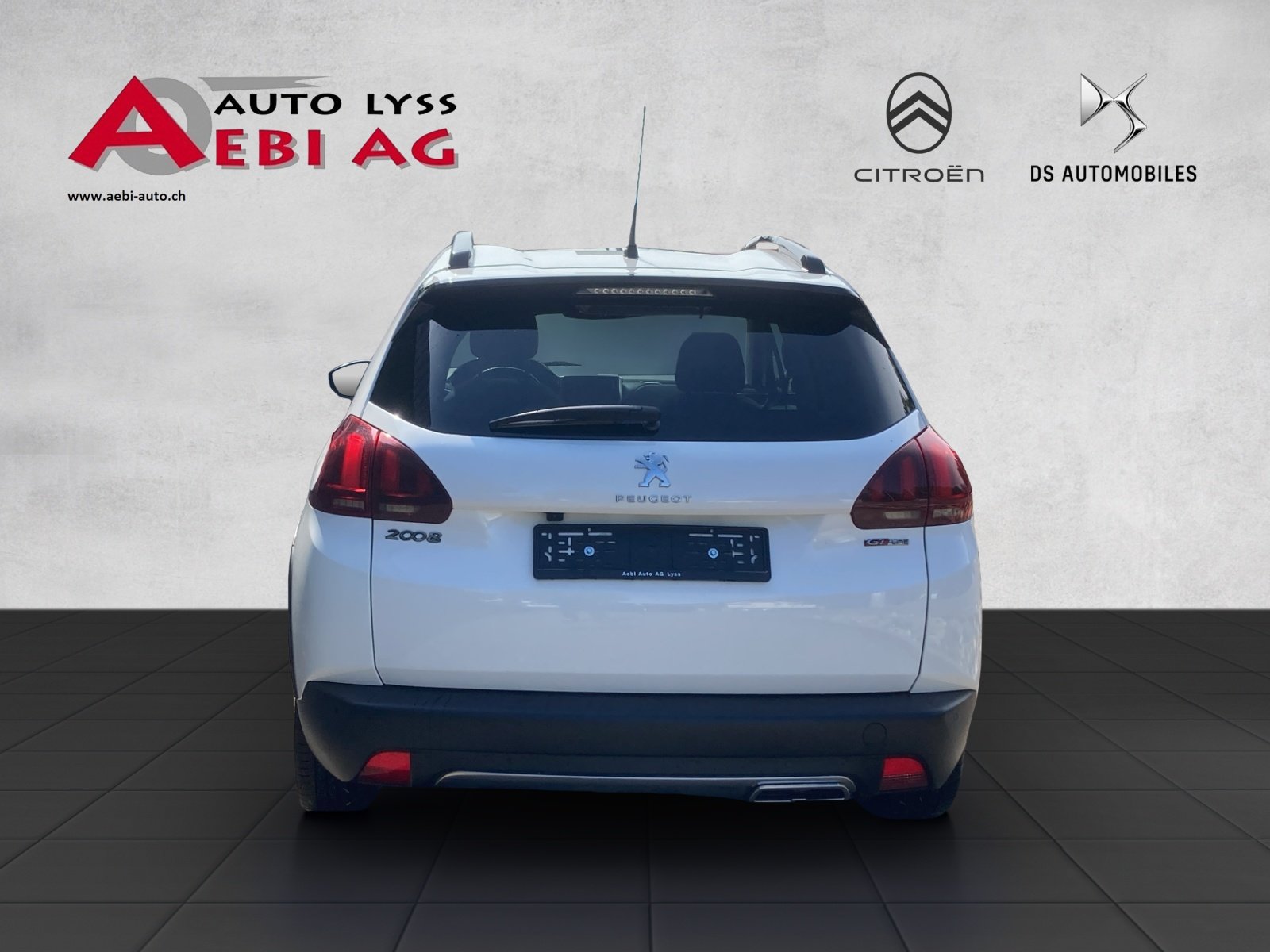 PEUGEOT 2008 1.2 PureTech GT Line, Benzin, Occasion / Gebraucht, Handschaltung - 4