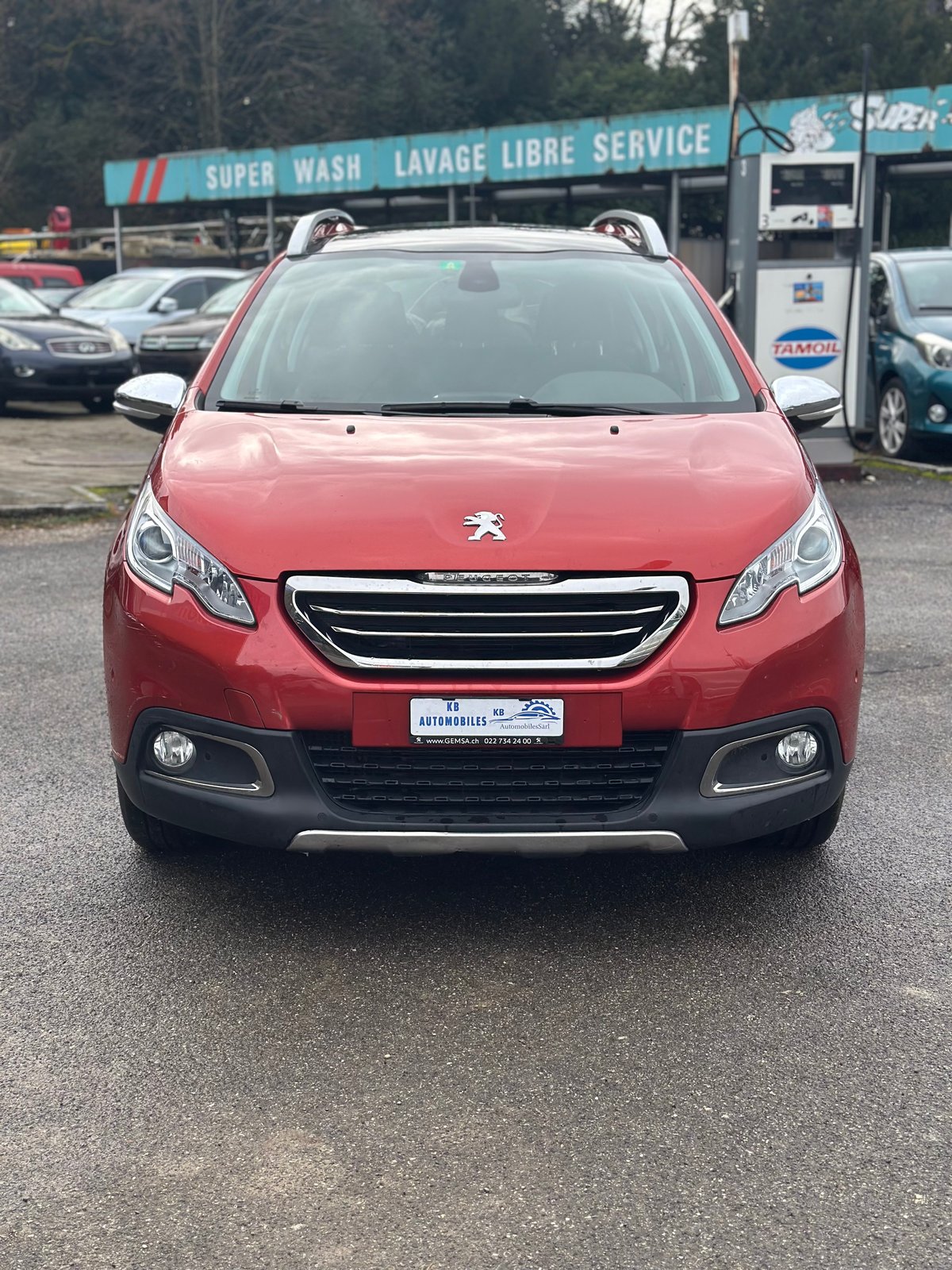 PEUGEOT 2008 1.2 PureTech Allure, Benzin, Occasion / Gebraucht, Handschaltung - 2