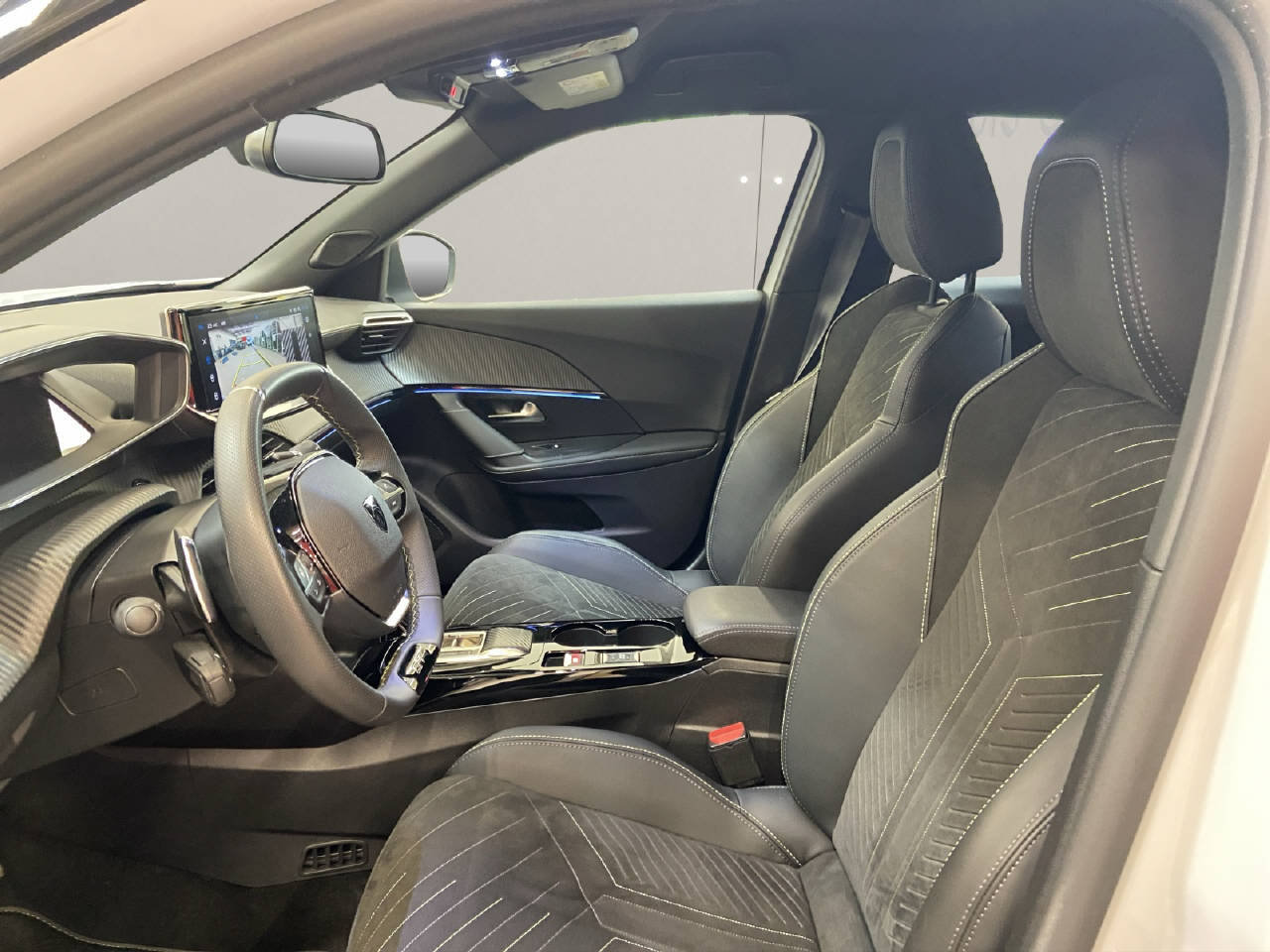 PEUGEOT 2008 1.2 Hybrid 145 GT, Hybride Léger Essence/Électricité, Occasion / Utilisé, Automatique - 6