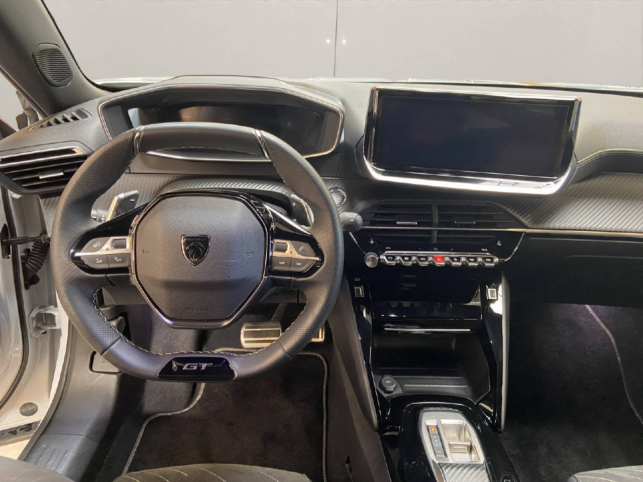 PEUGEOT 2008 1.2 Hybrid 145 GT, Hybride Léger Essence/Électricité, Occasion / Utilisé, Automatique - 6