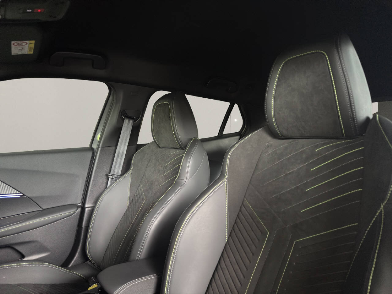 PEUGEOT 2008 1.2 Hybrid 145 PS GT, Mild-Hybrid Benzin/Elektro, Occasion / Gebraucht, Automatik - 6