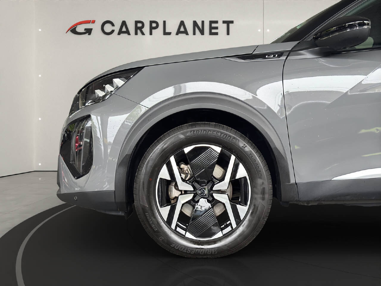 PEUGEOT 2008 1.2 Hybrid 145 PS GT, Mild-Hybrid Benzin/Elektro, Occasion / Gebraucht, Automatik - 4