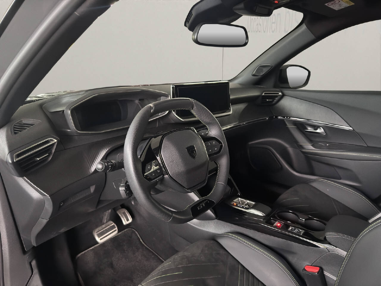 PEUGEOT 2008 1.2 Hybrid 145 PS GT, Mild-Hybrid Benzin/Elektro, Occasion / Gebraucht, Automatik - 5