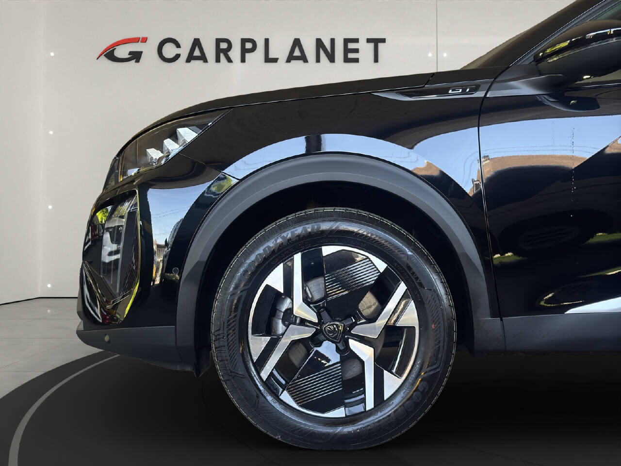 PEUGEOT 2008 1.2 Hybrid 145 PS GT, Mild-Hybrid Benzin/Elektro, Occasion / Gebraucht, Automatik - 4