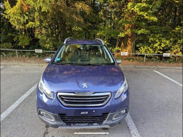 PEUGEOT 2008 1.2 PureTech 110 Allure S/S, Benzin, Occasion / Gebraucht, Handschaltung