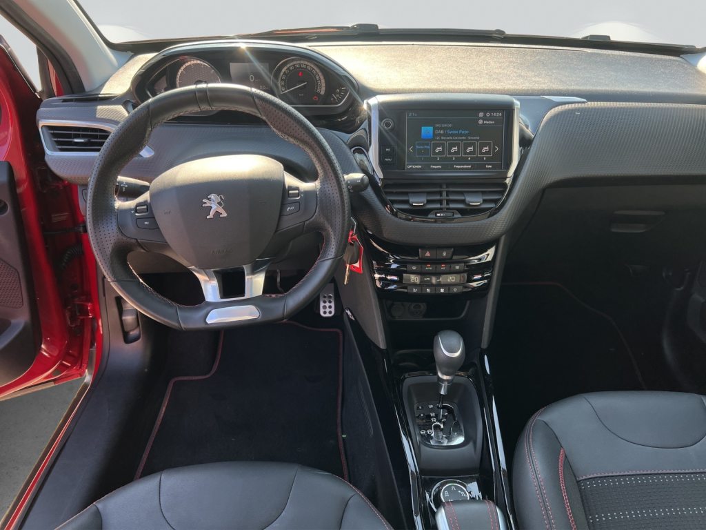 PEUGEOT 2008 1.2 PureTech 110 GT Line S/S, Benzina, Occasioni / Usate, Automatico - 5