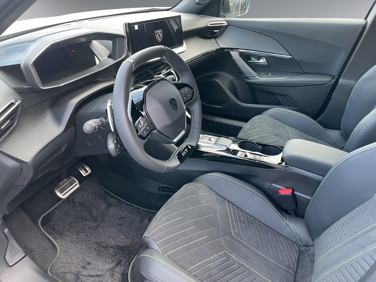 PEUGEOT 2008 1.2 Hybrid GT, Benzin, Vorführwagen, Automatik - 4