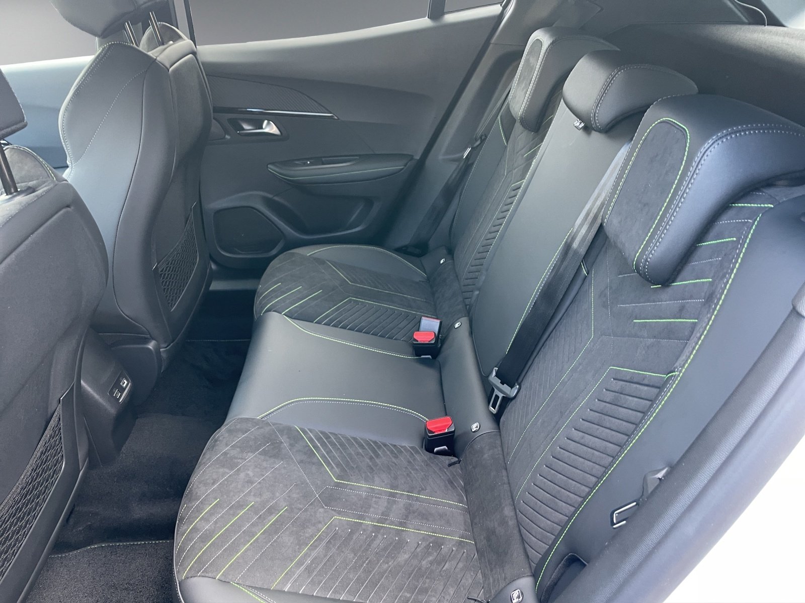 PEUGEOT 2008 1.2 Hybrid GT, Benzin, Vorführwagen, Automatik - 6