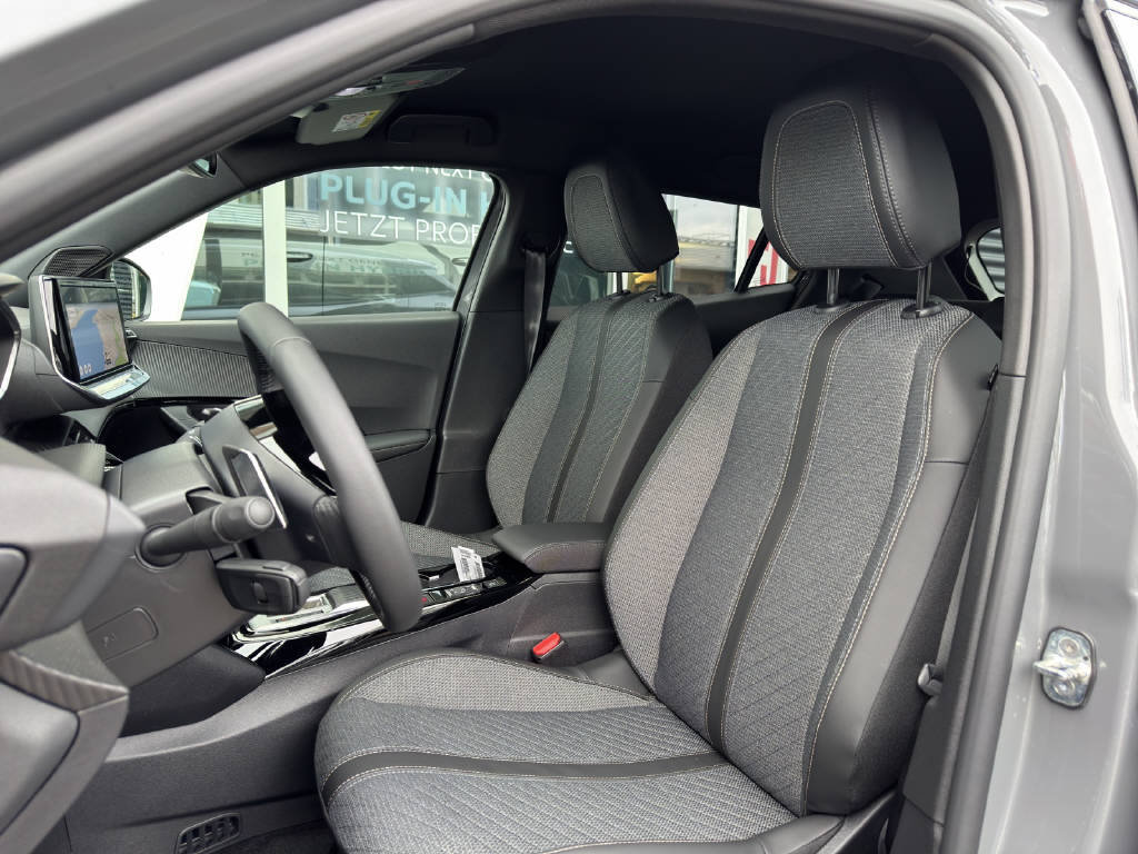 PEUGEOT 2008 1.2 Hybrid Allure, Hybride Léger Essence/Électricité, Voiture de démonstration, Automatique - 5