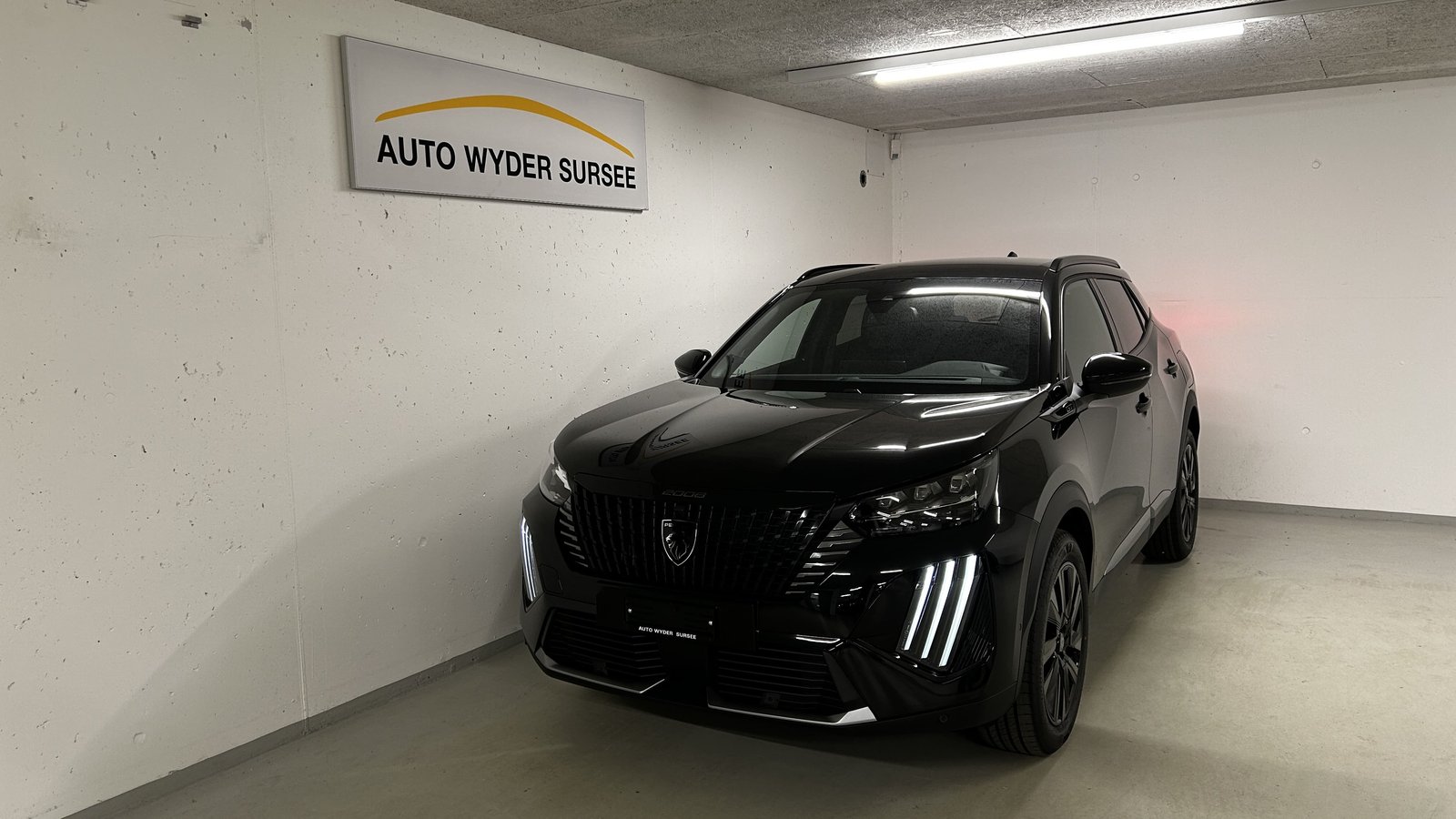 PEUGEOT 2008 1.2 Hybrid GT, Mild-Hybrid Benzin/Elektro, Vorführwagen, Automatik - 2