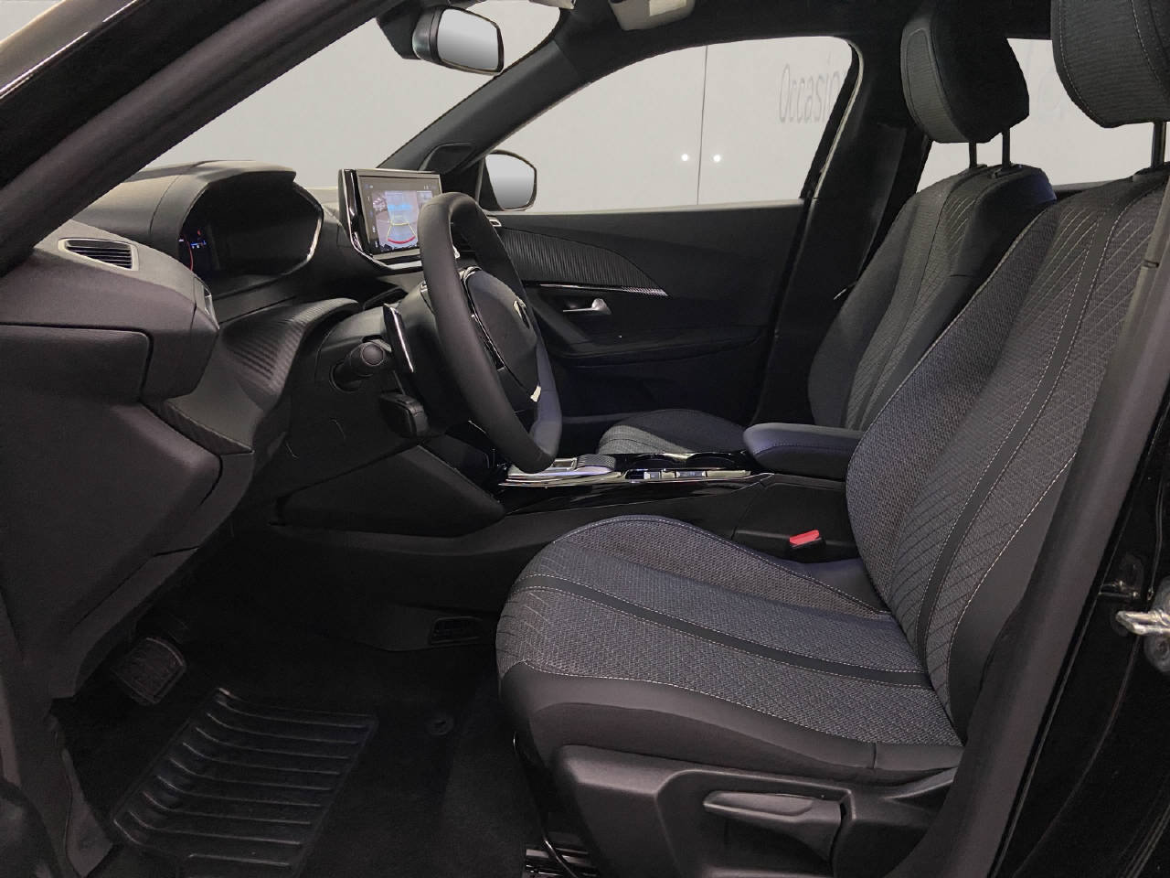 PEUGEOT 2008 1.2 Hybrid Allure Premium, Mild-Hybrid Benzin/Elektro, Vorführwagen, Automatik - 5