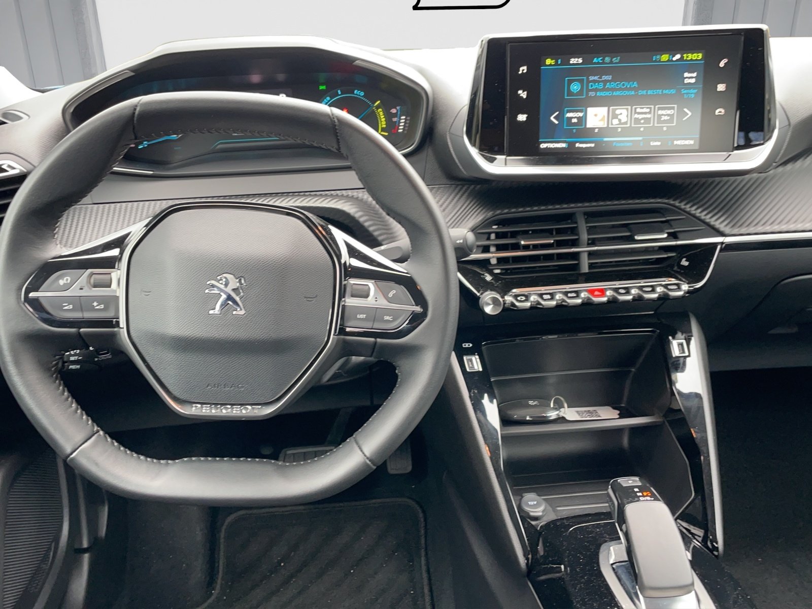 PEUGEOT 2008 e Active, Électrique, Voiture de démonstration, Automatique - 7