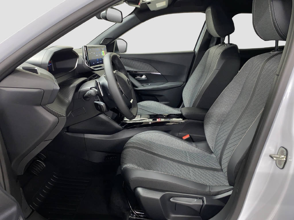 PEUGEOT 2008 1.2 Hybrid 145 Allure Premium, Mild-Hybrid Benzin/Elektro, Vorführwagen, Automatik - 6