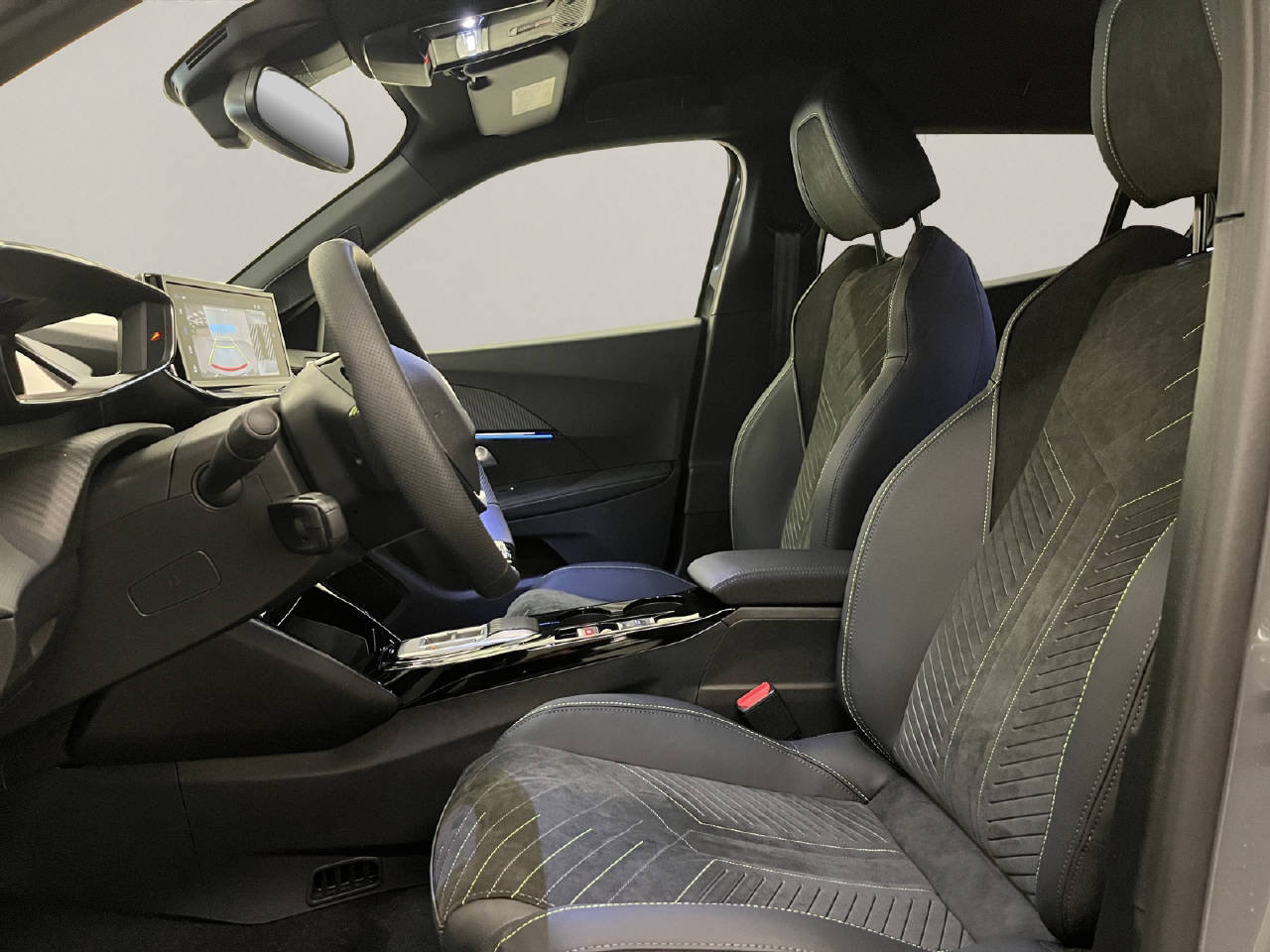 PEUGEOT 2008 1.2 Hybrid 145 GT, Mild-Hybrid Petrol/Electric, Ex-demonstrator, Automatic - 5