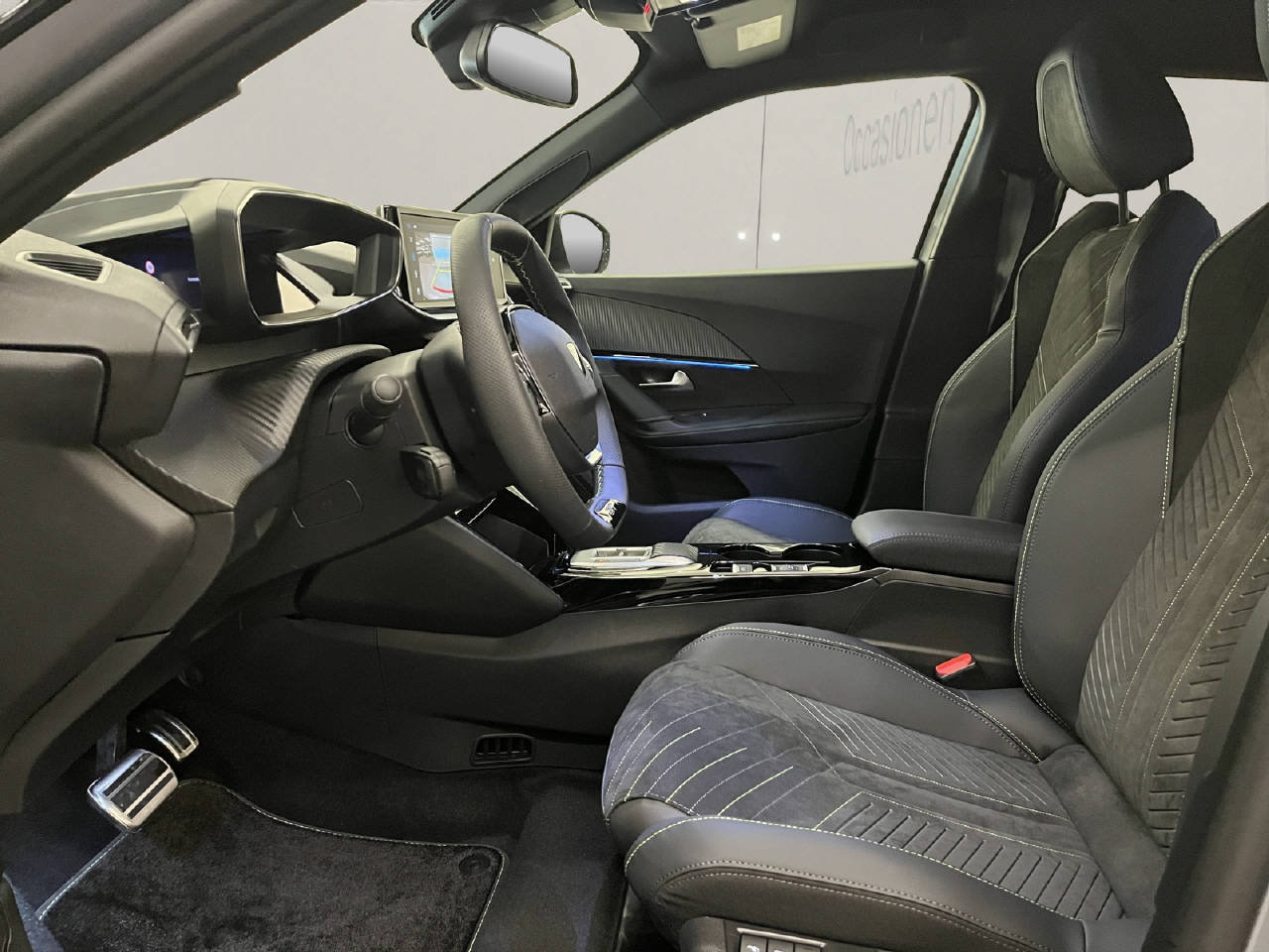 PEUGEOT 2008 1.2 Hybrid 145 GT, Hybride Léger Essence/Électricité, Voiture de démonstration, Automatique - 5