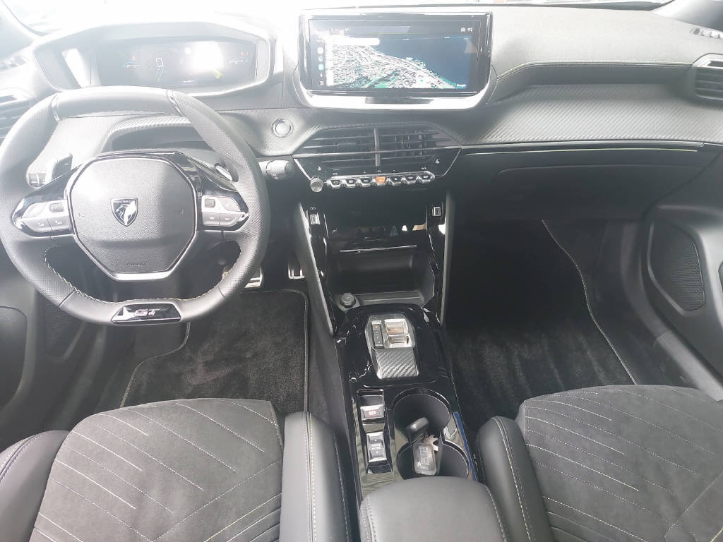 PEUGEOT 2008 1.2 Hybrid 145 GT, Hybride Léger Essence/Électricité, Voiture de démonstration, Automatique - 7