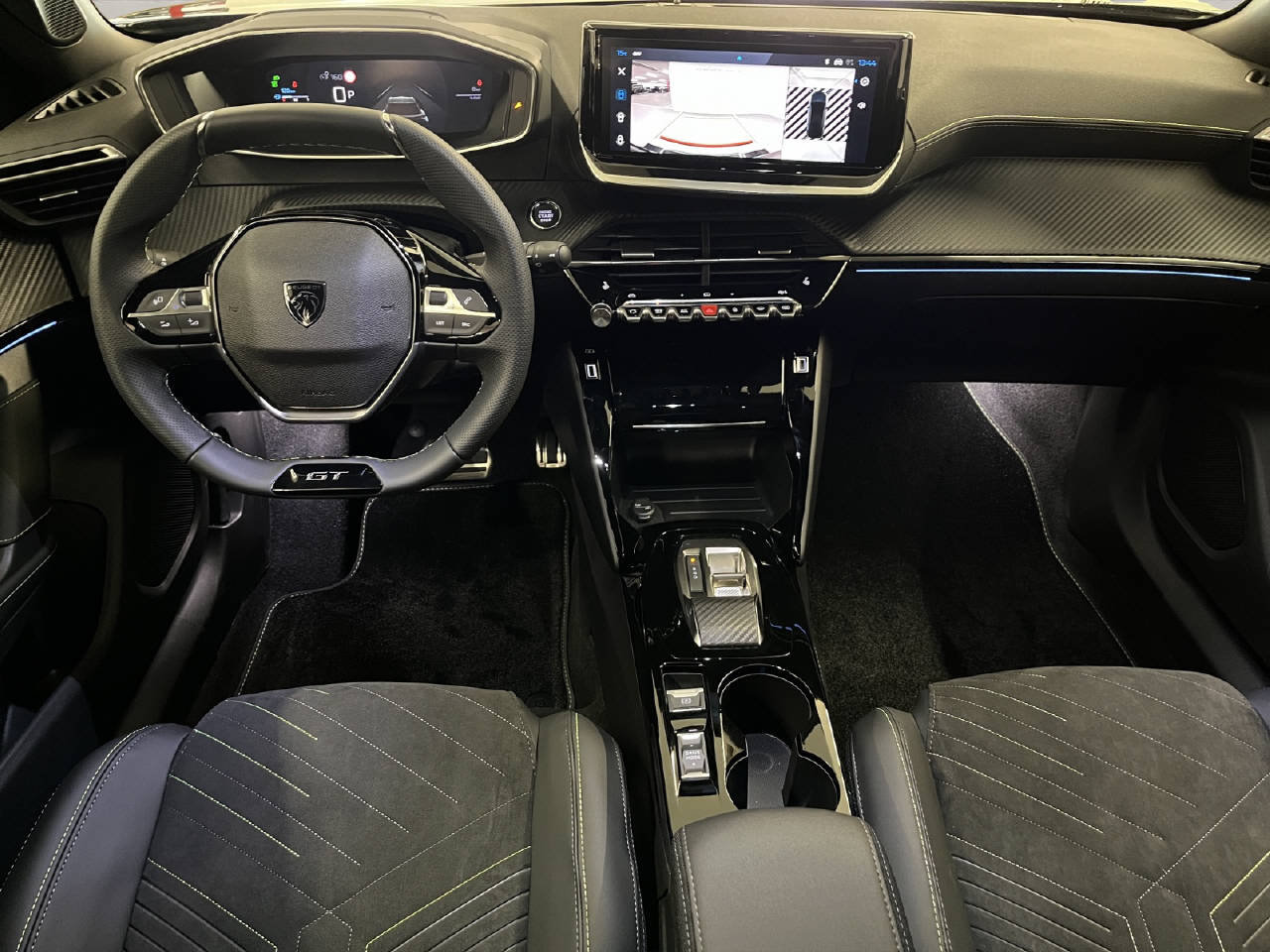 PEUGEOT 2008 1.2 Hybrid 145 GT, Hybride Léger Essence/Électricité, Voiture de démonstration, Automatique - 6