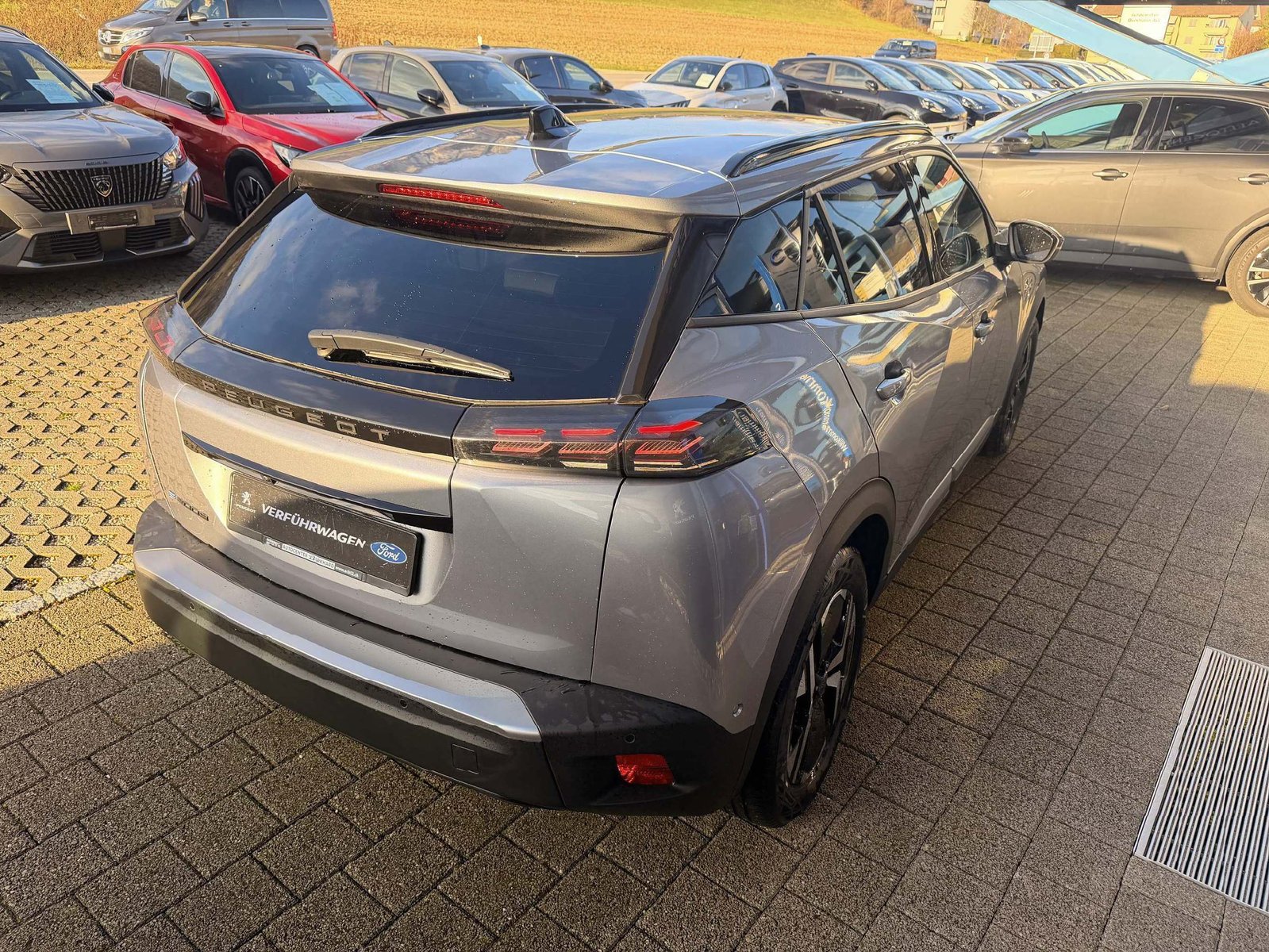 PEUGEOT 2008 e-Allure 5 Jahre Garantie I Wärmepumpe, Electric, Ex-demonstrator, Automatic - 5