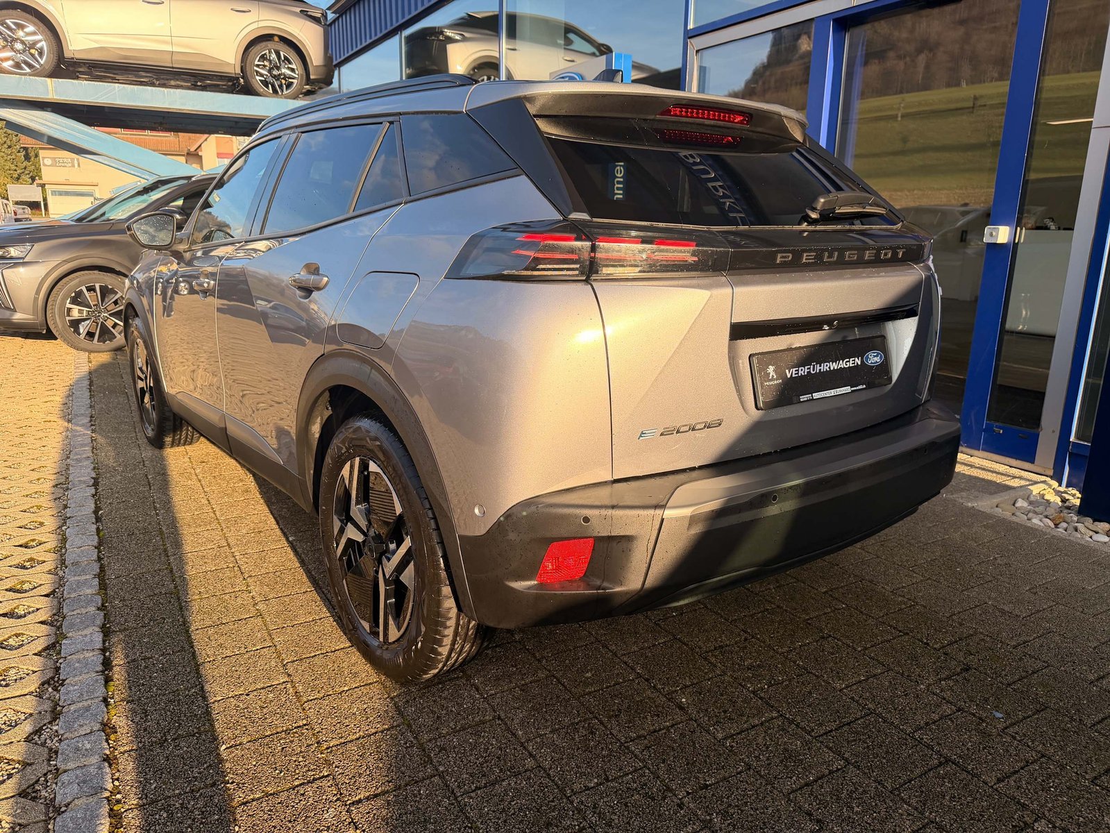 PEUGEOT 2008 e-Allure 5 Jahre Garantie I Wärmepumpe, Electric, Ex-demonstrator, Automatic - 7