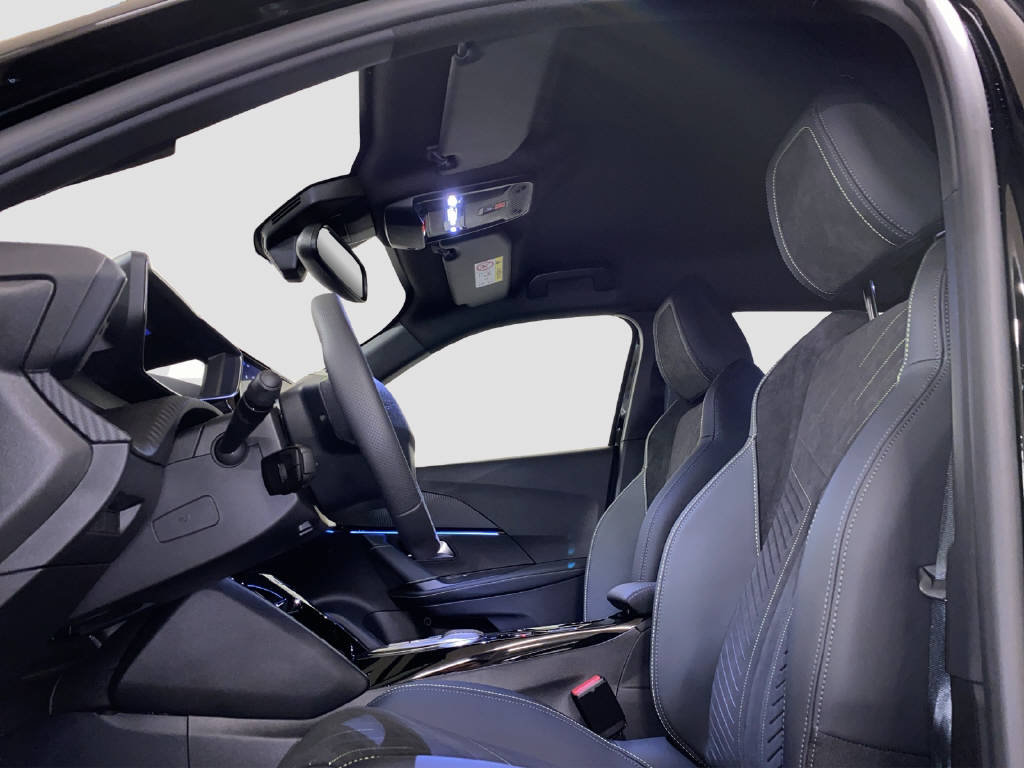 PEUGEOT 2008 1.2 Hybrid 145 GT, Mild-Hybrid Benzin/Elektro, Vorführwagen, Automatik - 7