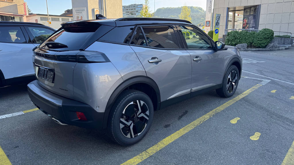 PEUGEOT 2008 1.2 Hybrid 145 GT, Mild-Hybrid Benzin/Elektro, Vorführwagen, Automatik - 3